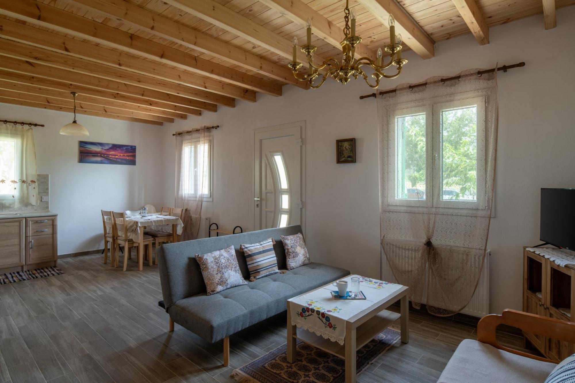 Pratsas House Holiday home