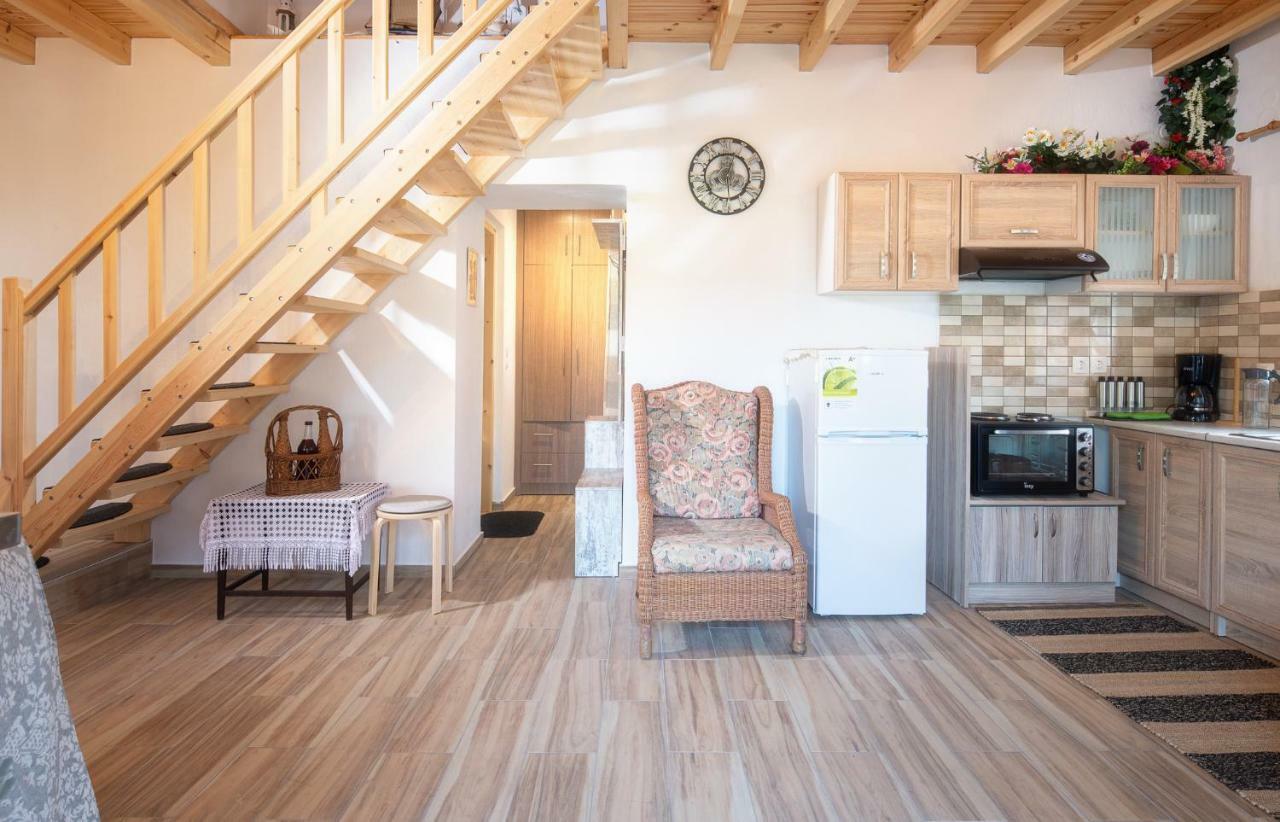 Pratsas House